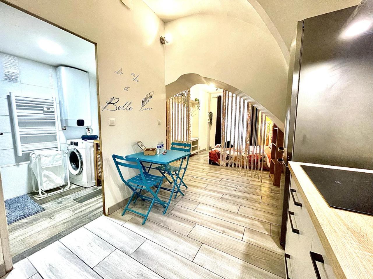Апартаменты *Le Lotus*Fiber Wifi*Hyper Center* Салон-де-Прованс Экстерьер фото